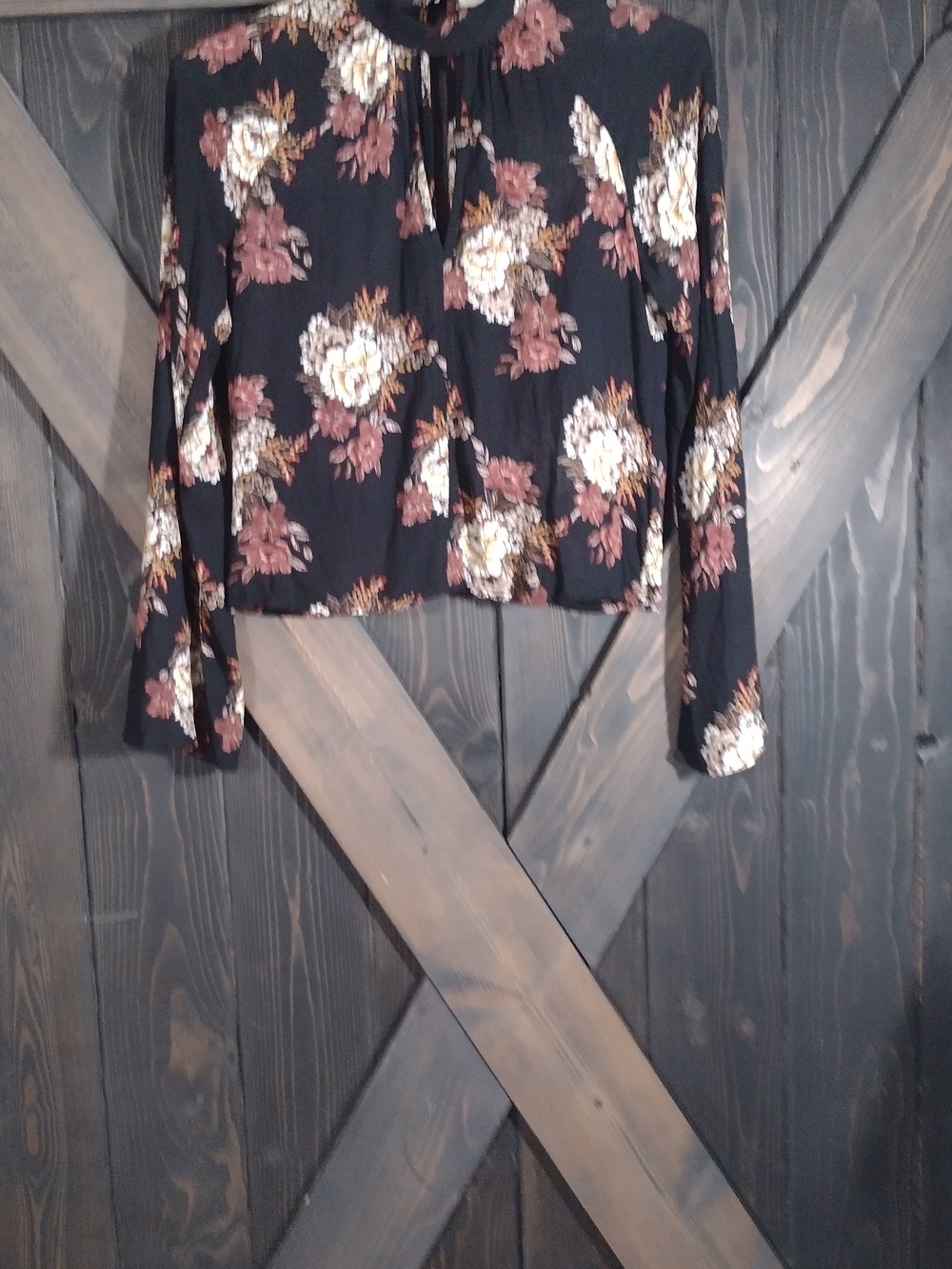 Chloe And Katie Flora Long Sleeve Top . Size Medium